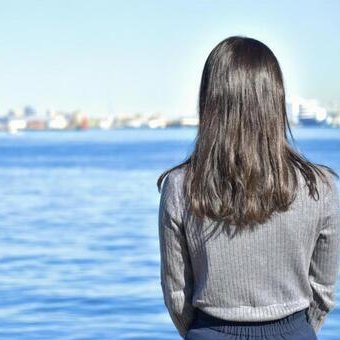 専業主婦まゆです。
軍資金3万円でFXを始めました。
今では副業まではいかないものの、十分な副収入になりパートもせずに何とか生活の足しにできてます
初心者が家計を助けるために奮闘するリアルな記録を綴ります。
旦那には内緒でこっそり挑戦中!