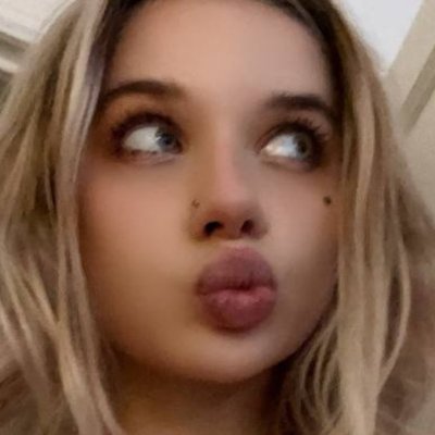 AltheaBart44's profile picture. Beach babe 🏝☀️💋
Click & dive in 🌐