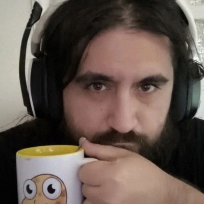Juego a videoyogos, por decir algo.
También soy sysadmin en temas de ciberseguridad y tal.
A veces estoy por https://t.co/DkJdzf90uG