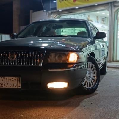 36be36's profile picture. لا اليأس ثوبي ولا الأحزان تكسرني 
جرحي عنيد بلسع النار يلتئم
قل للباحثين عن عيوبي، فما البَدْرُ في نُقصانِه إلا هِلالٌ