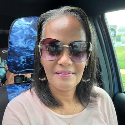 2sweetcha's profile picture. Self employed
