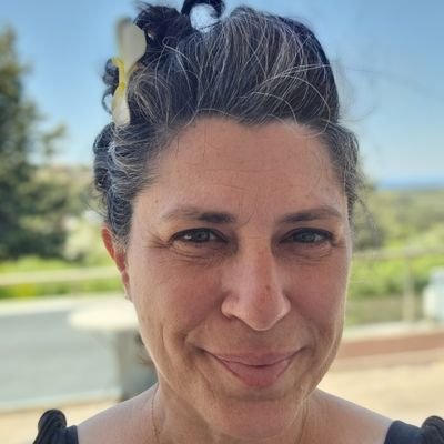 millreznik's profile picture. Be kind