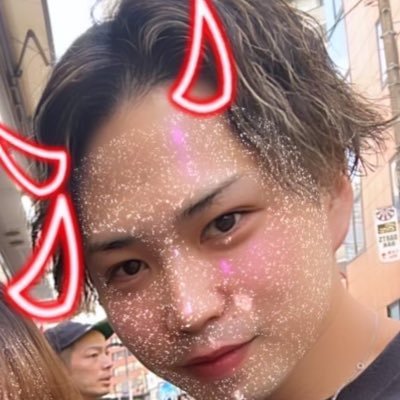 pubgやってます! スマホ4本指オールジャイロ 🆔6126660620 クランGuILty 副隊長してます。 🔫🔫 #GuiŁty隊長副隊長してます!https://t.co/91C4aII2da