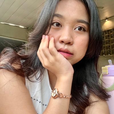 cecapuyeng's profile picture. just because u love me, doesnt mean i feel loved by u