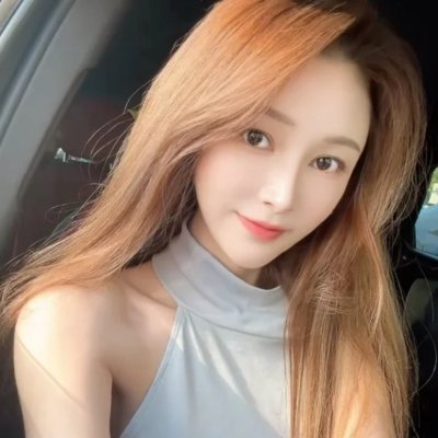 alexandramachc's profile picture. Sharing is the secret weapon to double happiness