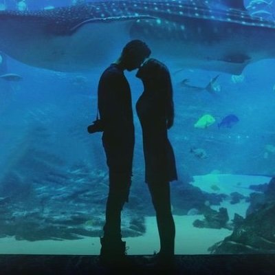 thatgirlloass's profile picture. 