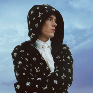 midsommarblue's profile picture. 