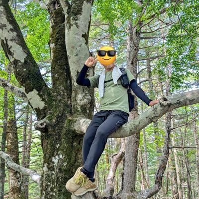 菜園20年目🍅山登り11年目⛰️筋トレ💪埼玉県川越市出身🍠横浜市在住🛳GRIII📷現役もあと少し…引退後は畑耕して、山登りして、写真撮って、本読んで暮らせたら最高だと思っていたら、ロングトレイルの歩き旅にも興味出てきていろいろ調査中… 無言フォローお許しください。