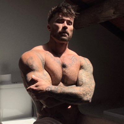 Adult & Erotic Video Creator | Director | Producer 18+ IG: @kylekrieger