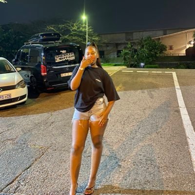 lisiweshangase_'s profile picture. real life hazard.