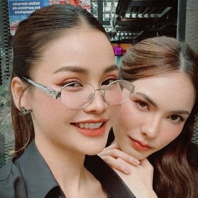 Englot____'s profile picture. Englot 🤍
ซีรีย์นทีร้อยเล่ห์🩵🌊
ซัพพอร์ตสองเเสบ👭🫠