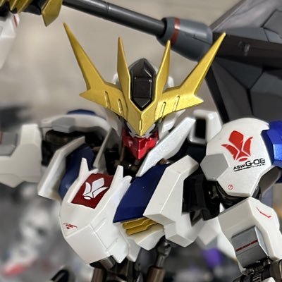 irogplasnkrs's profile picture. スニーカーとかガンプラとか革靴とか好きなもの 。ガンプラ塗り塗りは素人。