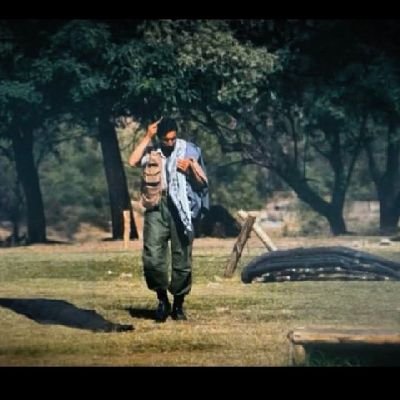 از زنده بودن زیر سلطه برده گی مردن باعزت بهتر است