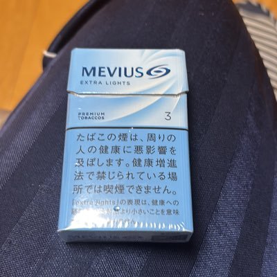 IDsdFUoIOC11554's profile picture. 生足フェチです 胸は巨乳か？貧乳？って聞かれてたら貧乳が好き❤️