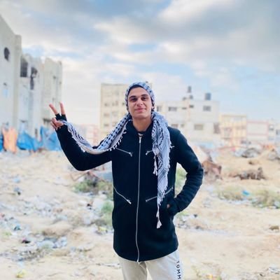 Iam mohammed lam still alive in gaza please help me and my family ,l need your help and l need your support🍉🇵🇸‼️