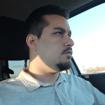 Aficionado del CD Tenerife. Apasionado del cine.