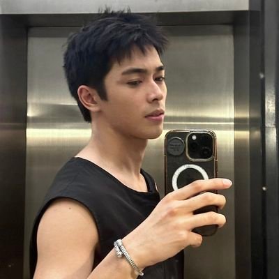 kimforgelo's profile picture. 