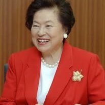 안녕하세요. 저는 이 앱을 처음 사용하는데, 착하고 정직한 사람들과 친구가 되고 싶습니다. 신이 여러분 모두를 축복하시길 바랍니다🙏🙏🙏