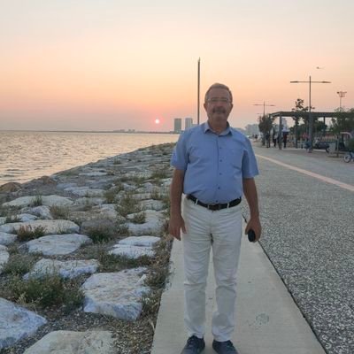 Tüm Atatürk'çü Arkadaşlara Merhaba
-Evli
yedek hesabım:@Hclnb44Huseyin