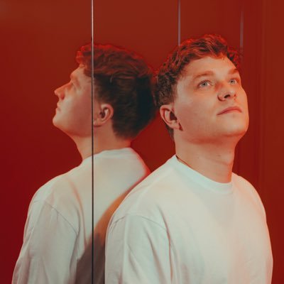 nilshoffmannils's profile picture. ‘Give me Life’ is out now 🌱