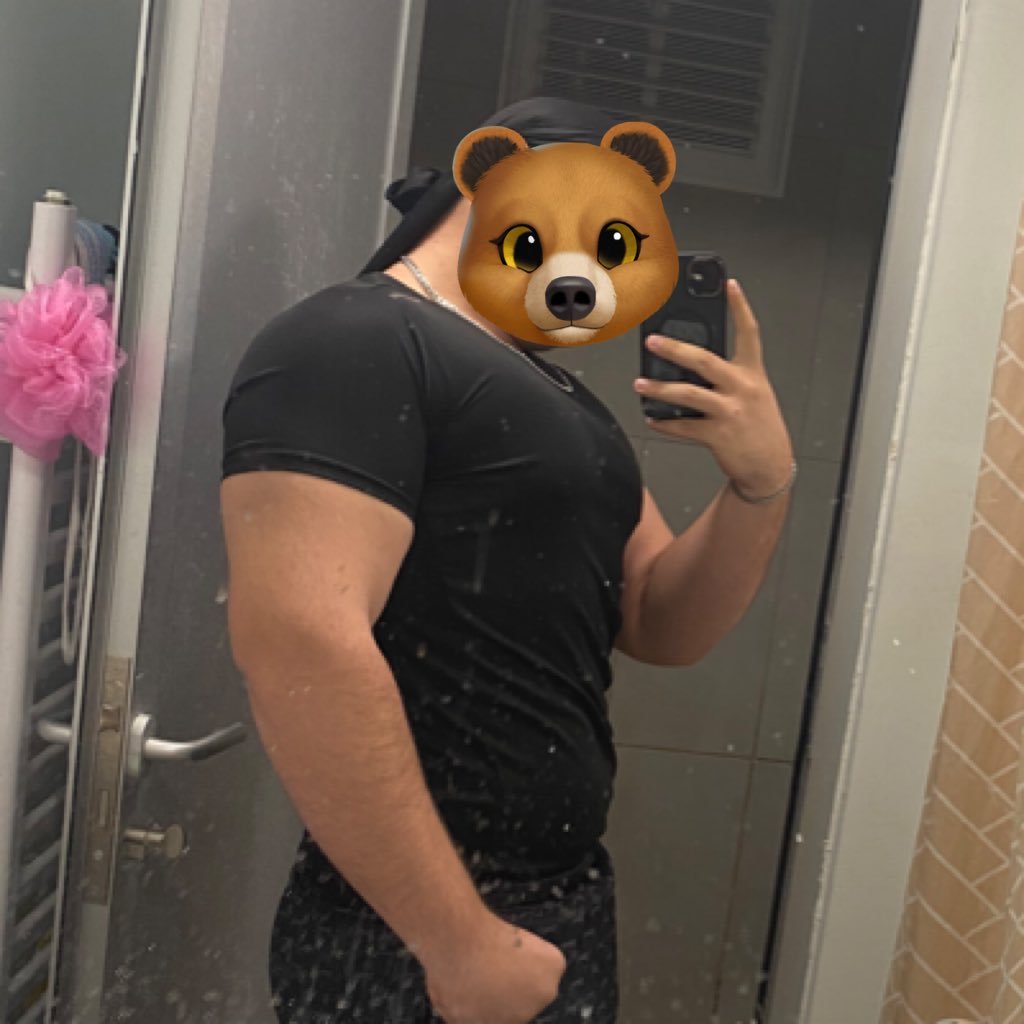 azmankafali's profile picture. Irkolog ırkçı faşist beyaz üstünlükçü barbar obez bodyci faşist Türkçü ne ararsan var.