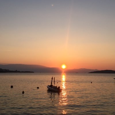 a_tunae's profile picture. METU - Mülkiye