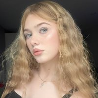 Emma (@lustrouswhisper) 's Twitter Profile
