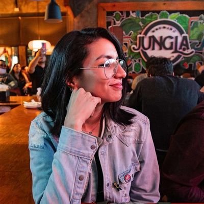 nickyCerella's profile picture. Diseñadora Gráfica, bookworm, coffee addict & spanglish speaker.