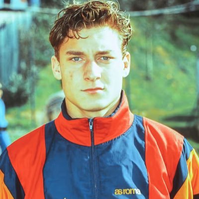 🇦🇱| @ASRomaEN | Soule believer since day one | Bachelor’s degree in sports journalism and communication | All my tweets are serious and factual