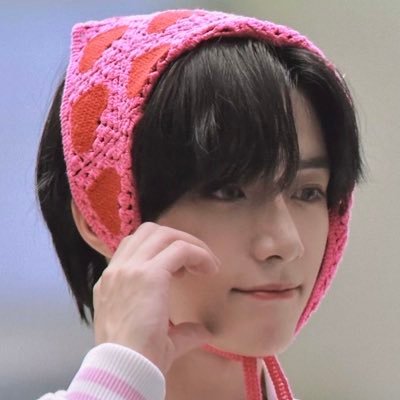 for my solace, tomorrow x together 𓆩♡𓆪 | '03, she/her, moahal 🇵🇭 | .ೃ࿐ #범규's number one dalkong | 102822 081323 ❁ཻུ۪۪♡ | bns: @adoyringu ♡ | 📚 = ia