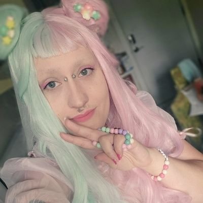 kanae. they/them. にほんごがくしゅうしゃ。30. kerry eurodyne enthusiast. hansry afficionado. aspiring author. 🔞