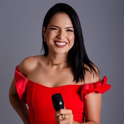 Cantora 🎤
Profª de Canto 🎶
Radialista 0007306/CE 🎙️🎧
Apresentadora 🎤
Cerimonialista
Mãe da Sarah 👸
Psicopedagogia 📚
B+ 🩸