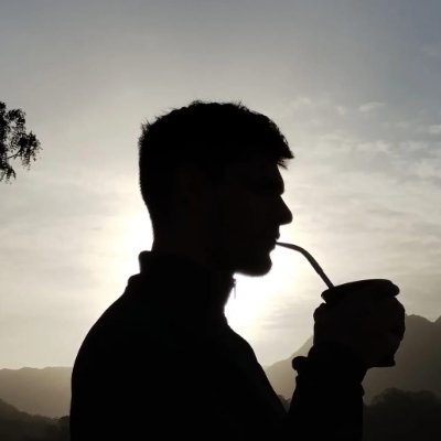 -SRE | DevOps | Platform Engineer
-Mas cafeína que sangre
