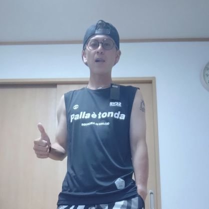 KENSHO07705832's profile picture. ランニングとベースが趣味な3児のパパです✨そして飲んべぇです❗
仲良くしてください👍