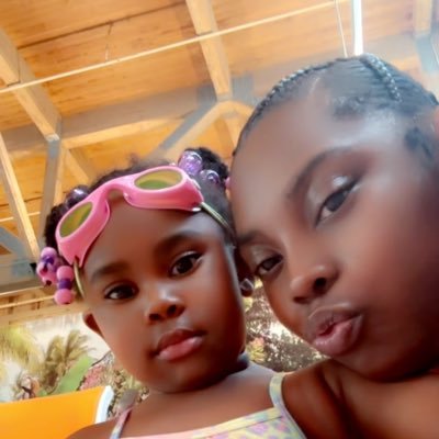 Sc: pretty_mel ✨ IG: x_melodyy_ 👑 & https://t.co/yejaA8PX2z 💇🏾♀️ Baby L’s💗💗