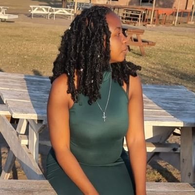 Rue87801044's profile picture. 