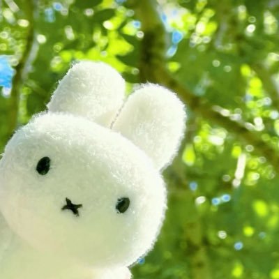 kwiibu's profile picture. 19 !! i love my bf