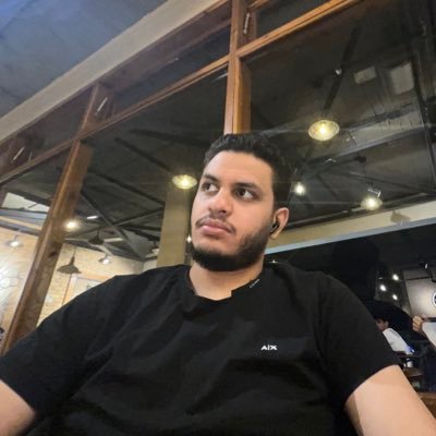 Intern doctor MUH , 39
aspiring surgeon or internist الله اعلم