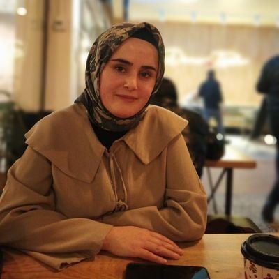 .Gençtim ya,
Ne fark eder deyip geçerdim.