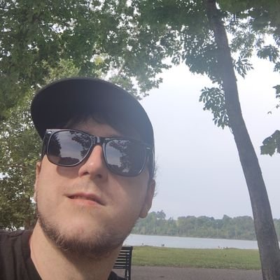 realtndad's profile picture. Christian Father and Tennessean. Walking By Faith.