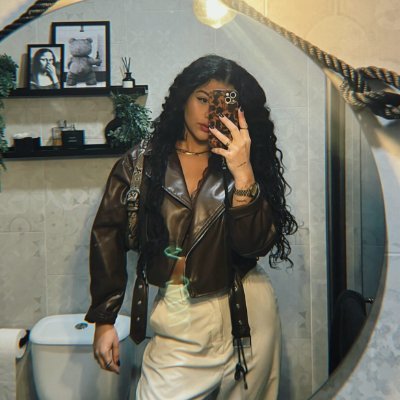 Hey there, I'm Jane Evie! A creative soul navigating the wild world of Discord. I love sharing ideas, exploring new games, and connecting with amazing people. W