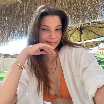 Mervebdrglu's profile picture. https://t.co/nAAE4jDL9B