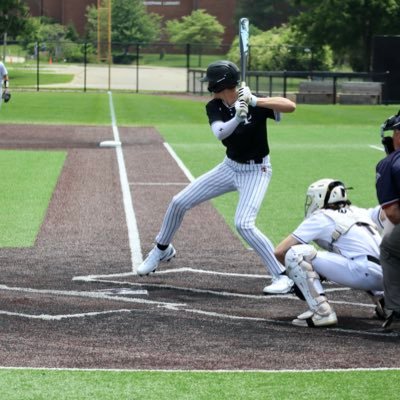 6’3 175 lb 1B/3B/RHP • Left hand hitter • Homestead high school 2027 grad • 3.93 GPA • Indiana Chargers 16u