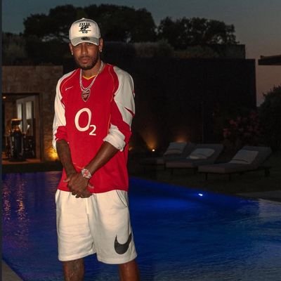 London is red 🔴|||WIZKID FC||🦋🤞🏻||KEEP FOLLOWING||MESSI IS THE 🐐||Martinelli