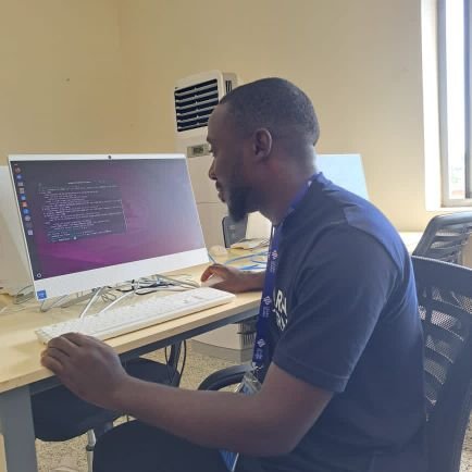 moshelkoman's profile picture. 