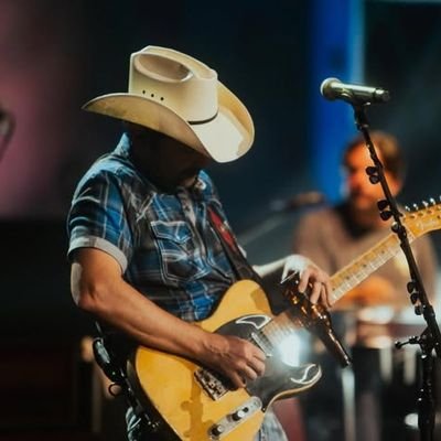 BradPais1ey10's profile picture. Raining inside with (David Dawe's) -Out Now