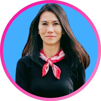 FridaPigny's profile picture. Superschooling Founder | Firewalk Trainer | Writer | Home Educator | Certified NLP & PosPsych Practitioner | Diversity Advocate | Raising a Global Citizen 🔥🌏