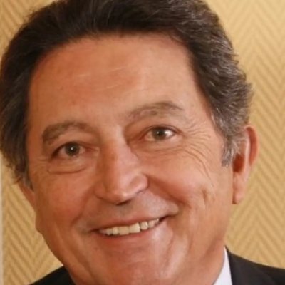 フアン・B・アルフォンソと申します。スペインのマドリードを拠点に活動する弁護士です。スペイン公証人協会の執行委員を務め、2020年からは国際公証人連合(UINL)の常任評議員を務めています。法律専門家として、相続や遺産管理など、注目度の高い案件を数多く手がけています。