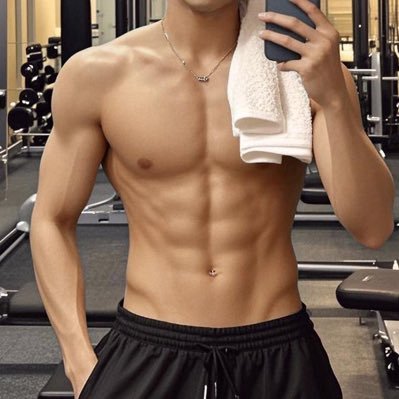 高颜值健身教练,都是自己原创视频, 净身高182,体重75kg,线条好,不🈷️,可经济,(+V门槛88)备用号@hao15808