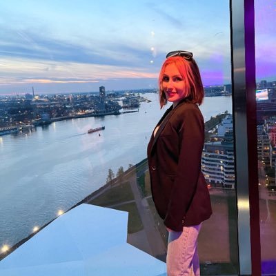 mariellaella35's profile picture. A GLOBAL CITIZEN with a bachelor’s degree in Economics and International Relations from SOAS, University of London. Originally from Bulgaria 🙏🏼